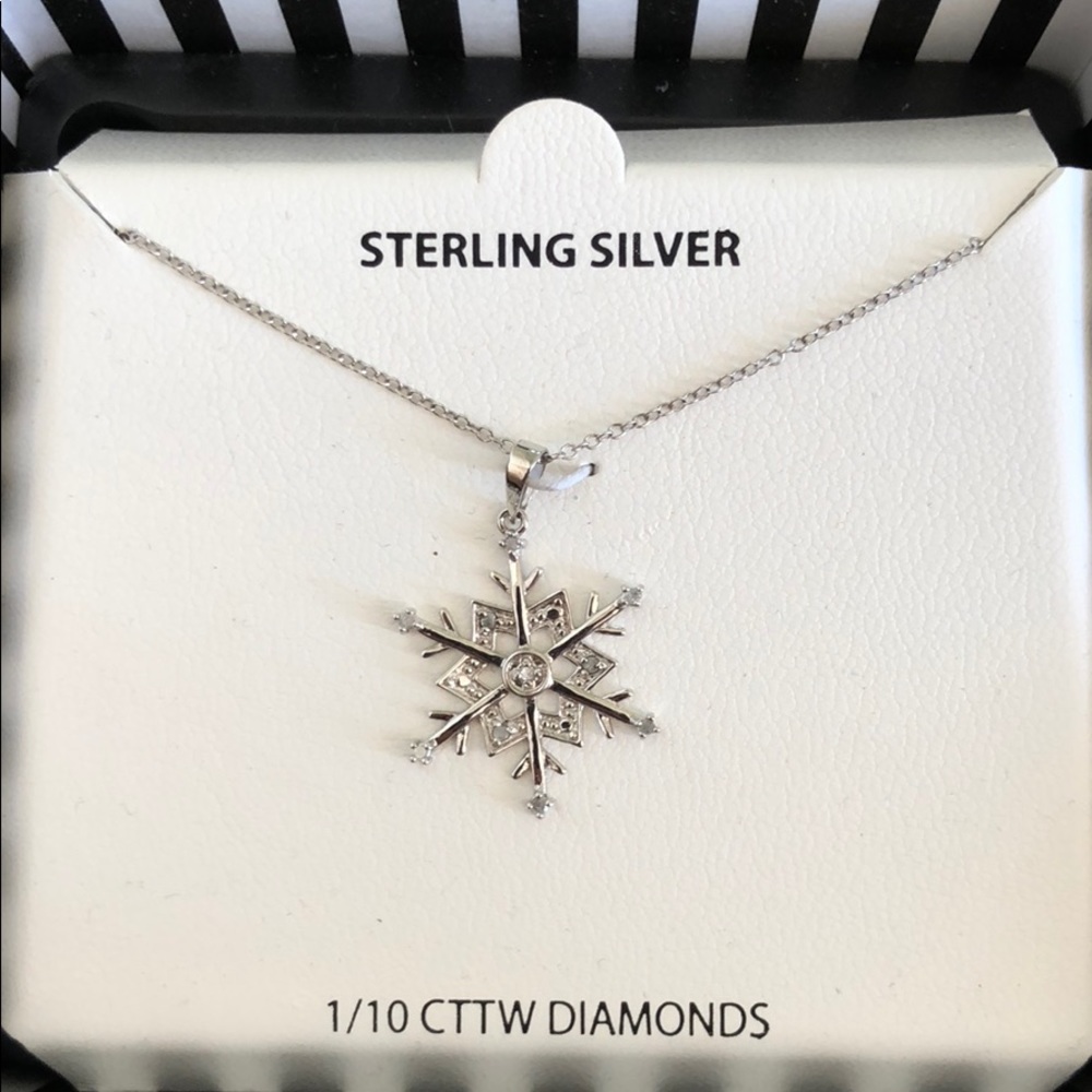Sterling Silver Snowflake Necklace